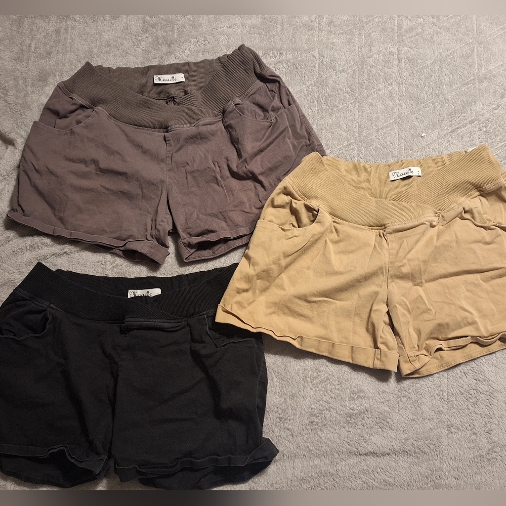 Size Large Below Belly Maternity Shorts